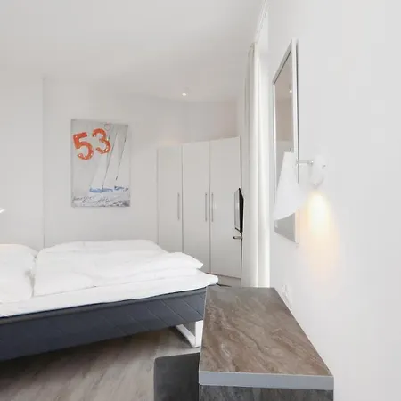 Apartment Priwallpromenade 3, Whg 11 *